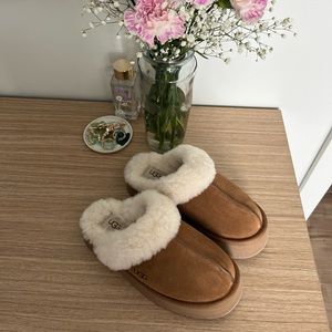 UGG disquette slipper (platform)